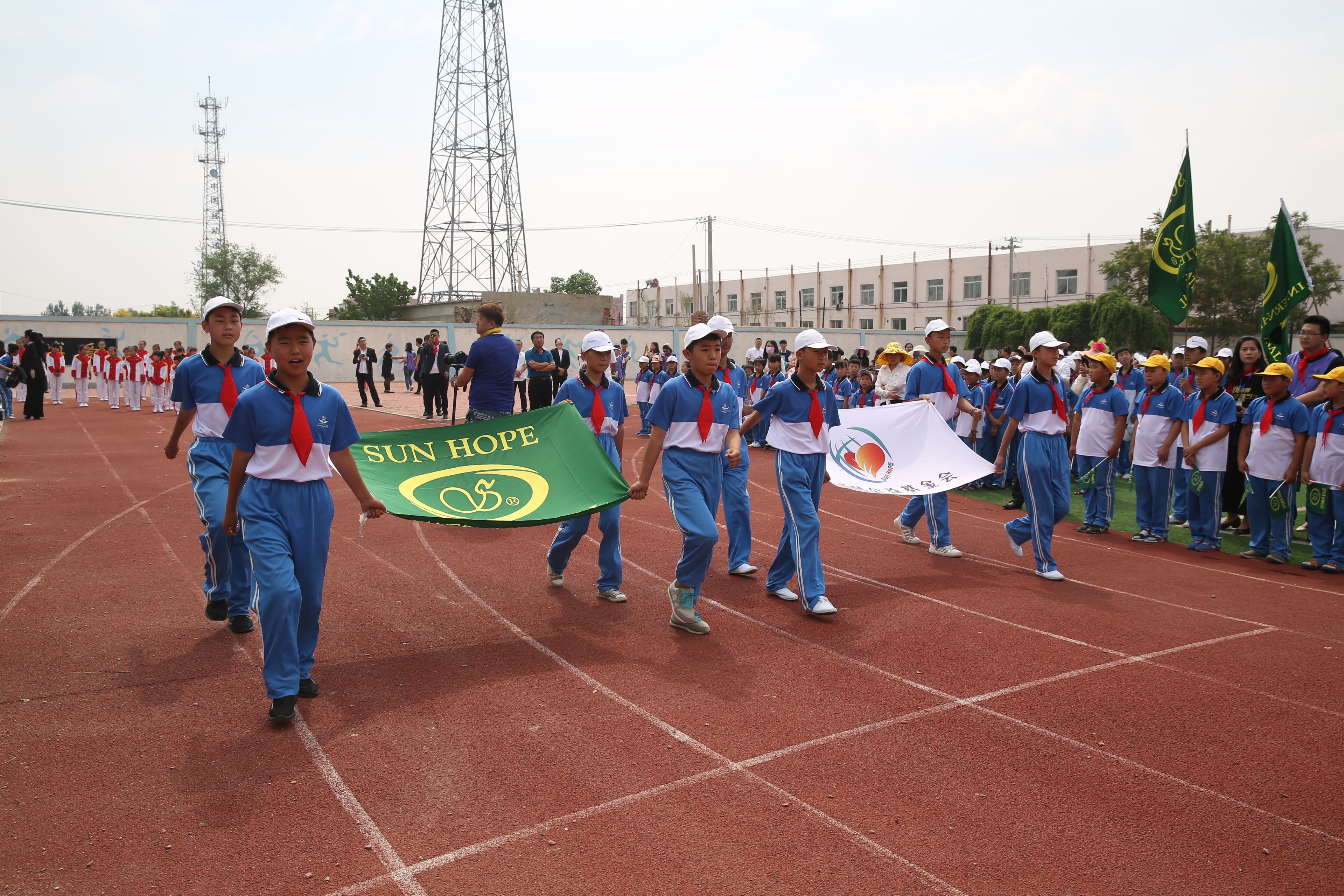 第98所 阜新市彰武县二道河子星空网页版登录入口佟玲小学